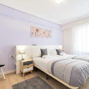 Zurriola - Beachside Comfort , San Sebastián España